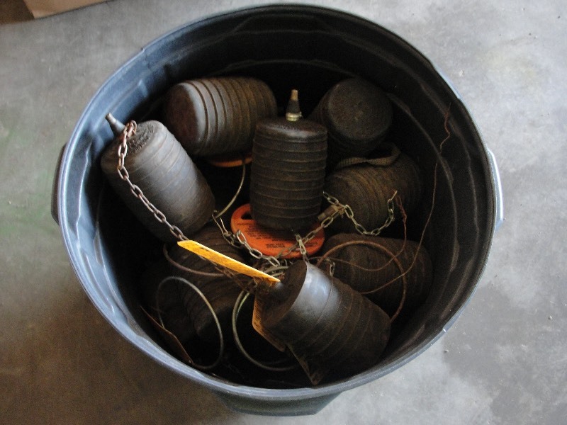 1- CONTAINER 4TEST PLUGS