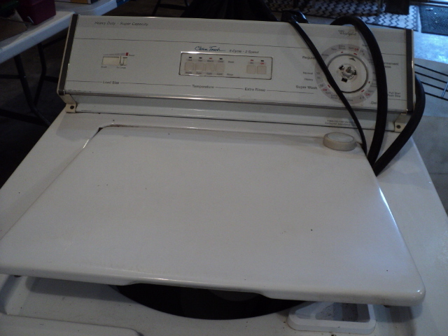 lot 12 image: Whirlpool washing machine workd gre...
