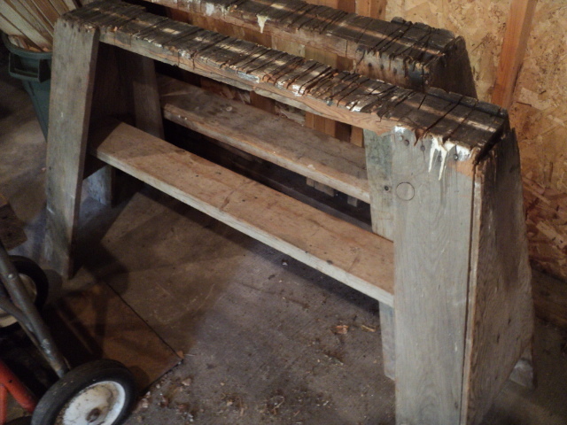 lot 23 image: 2 Wood saw horses...