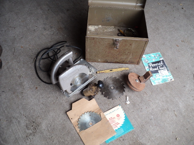 lot 67 image: 6 14 inch electric saw...