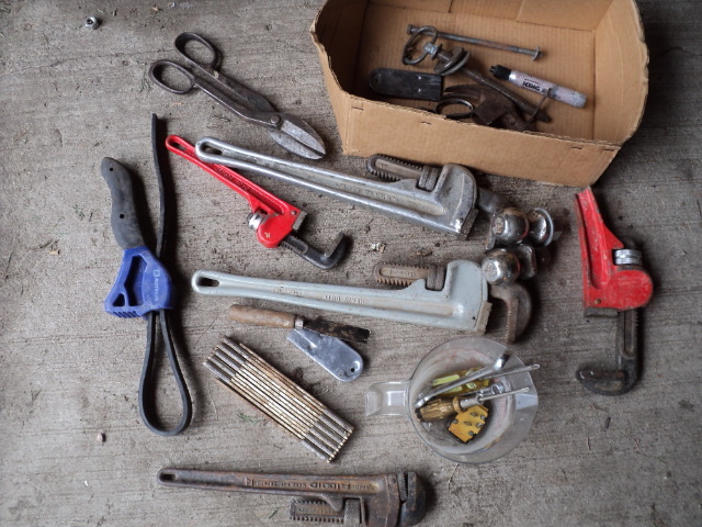 lot 80 image: Lot of assorted tools...