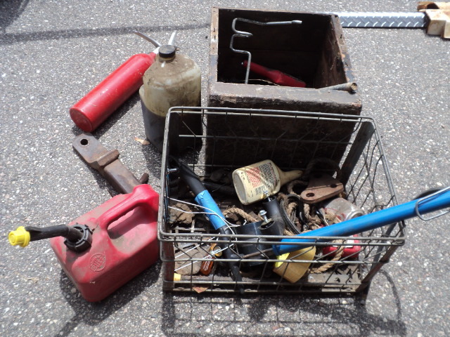 lot 122 image: Lot of automotive items...