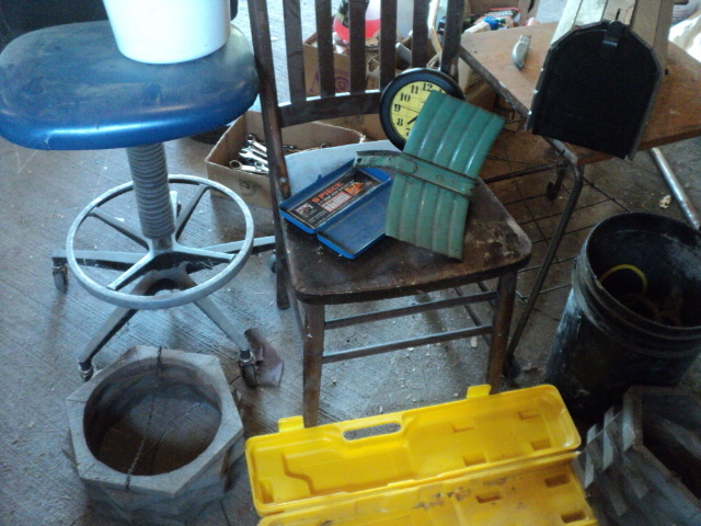 lot 126 image: Lot of chairs, cases, garden items ...