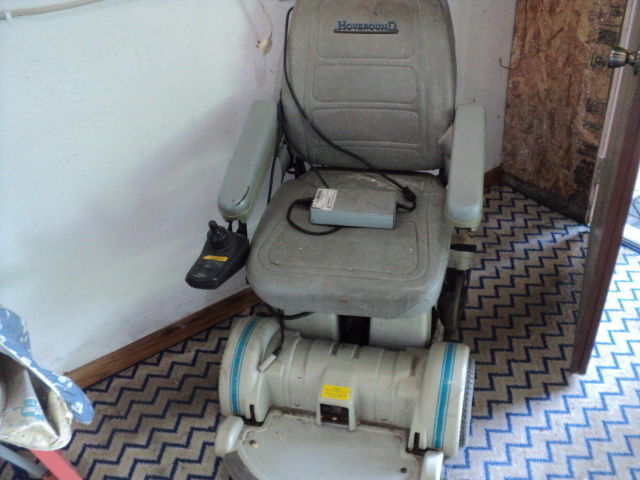 lot 186 image: Hoveround battery operated wheelcha...