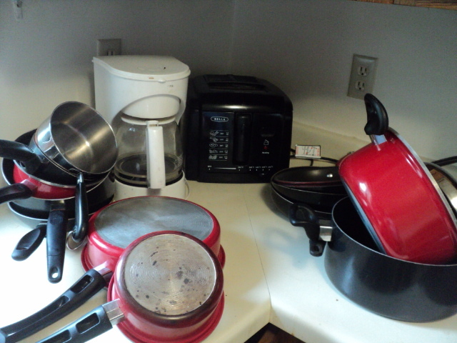 lot 232 image: Pots and pans, coffee maker and toa...