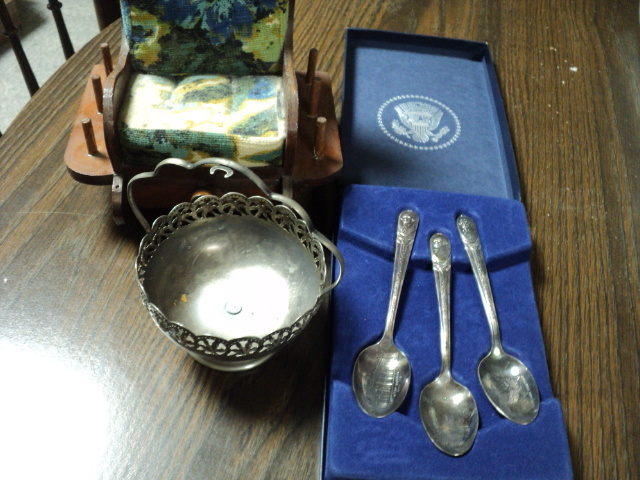lot 269 image: Silver plated spoon set and vintage...