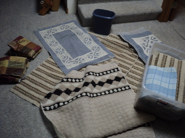 lot 271 image: Lot of floor rugs...