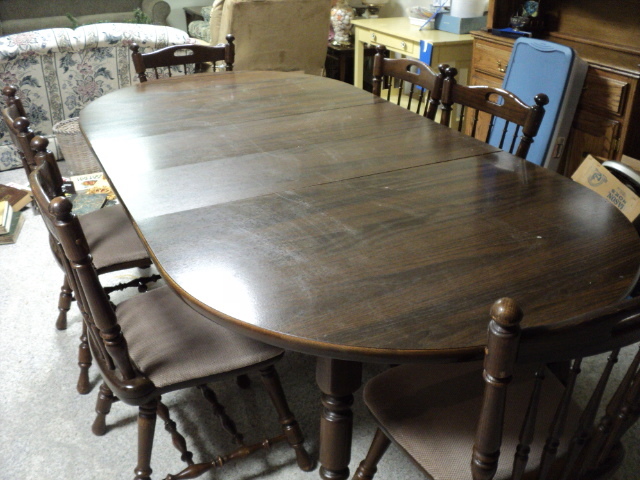 lot 273 image: Dining table, up to 7 feet with 2 l...