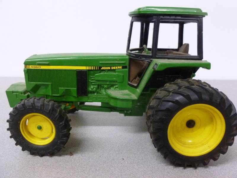 Ertl Tractor