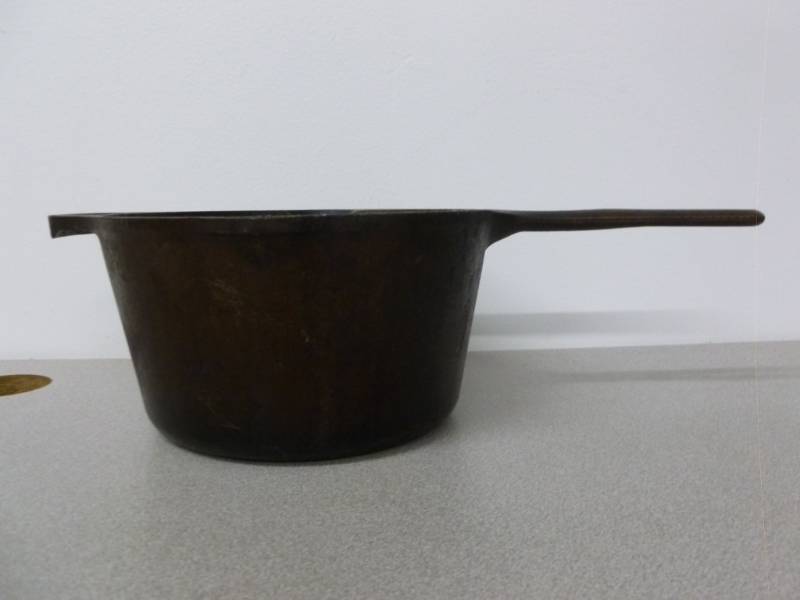 Cast Iron Sauce Pan
