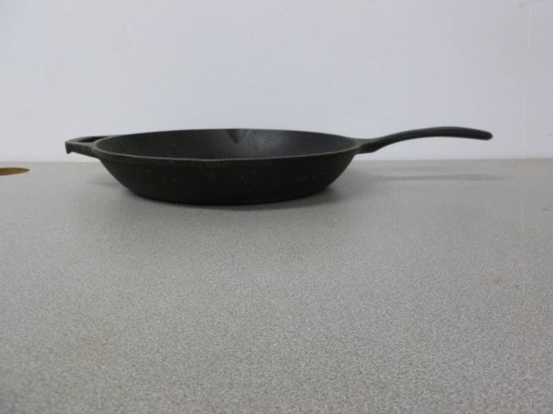 Cast Iron Fry Pan