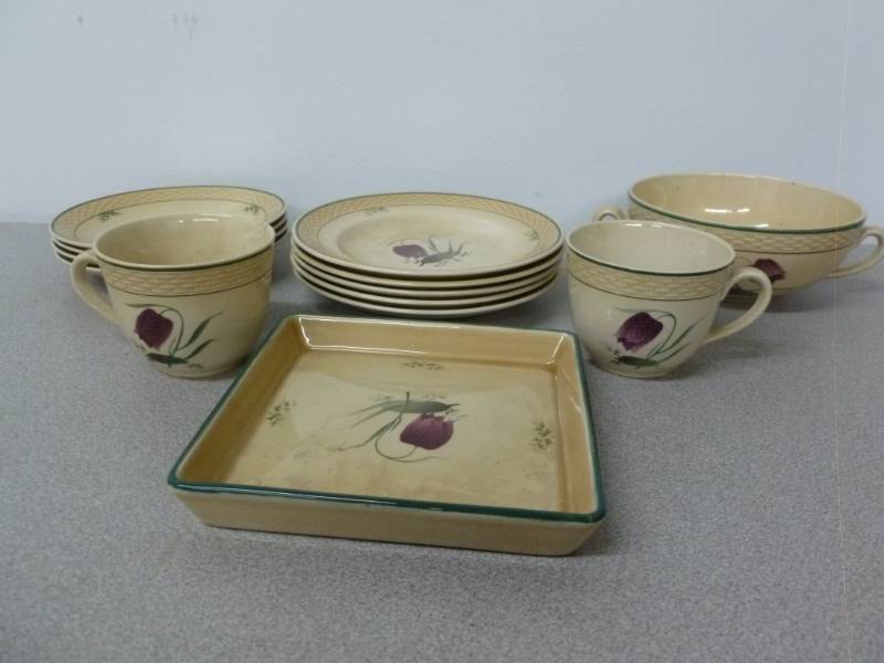Vintage Dish Set