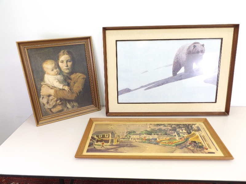 lot 33 image: 3 Vintage Framed Art Pieces