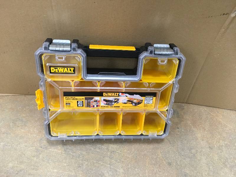 lot 4 image: DEWALT 10-Compartment Deep Pro Small Parts Organizer