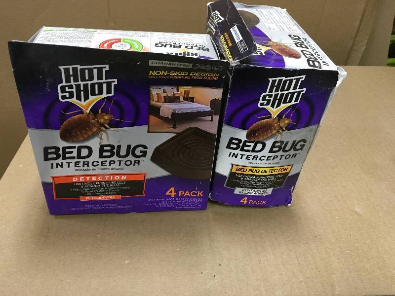 lot 73 image: Lot of 2 boxes of Hot  Shot  Bed Bug Interceptor (4-Count) in good conditions