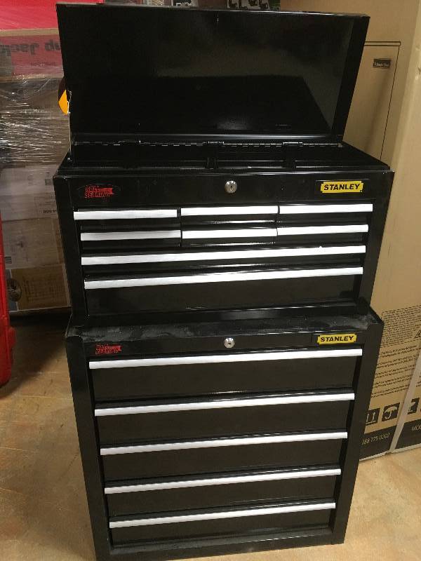 lot 97 image: STANLEY 9 DRAWER TOOL CHEST BALL BEARING BLACK used not key