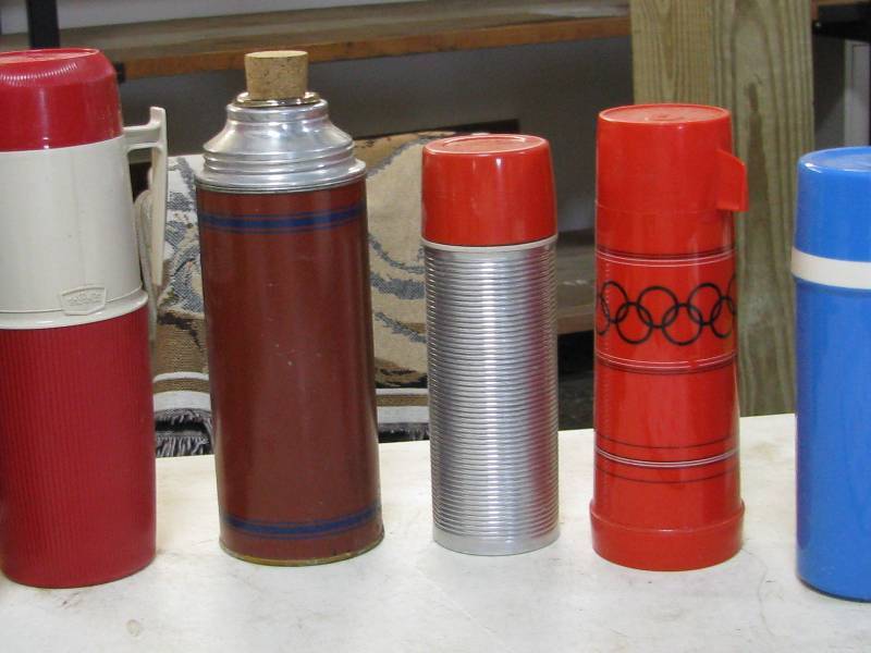lot 15 image: Thermos
