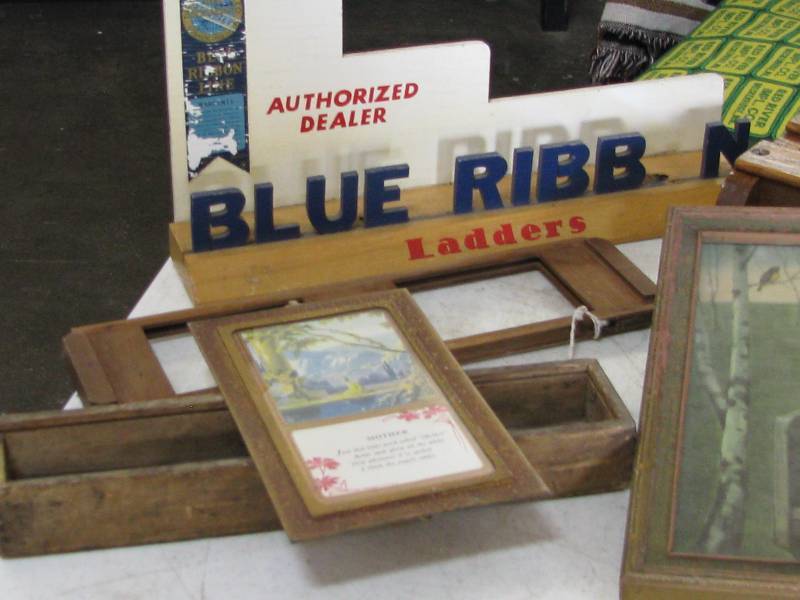 lot 50 image: Wood Items & Pictures