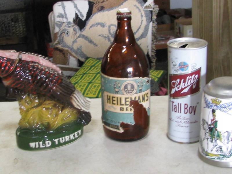lot 54 image: Alcohol Memmorabilia