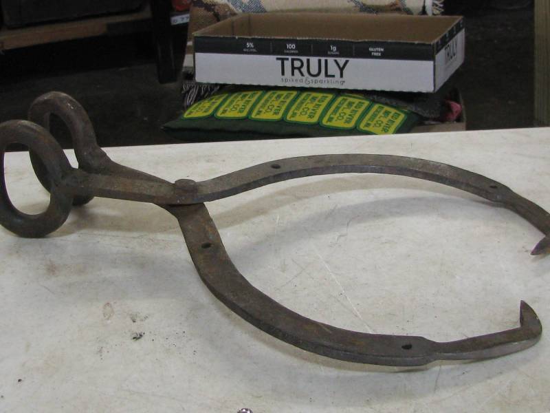 lot 71 image: Ice Tongs
