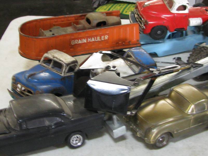 lot 73 image: Toy Cars  & Trucks