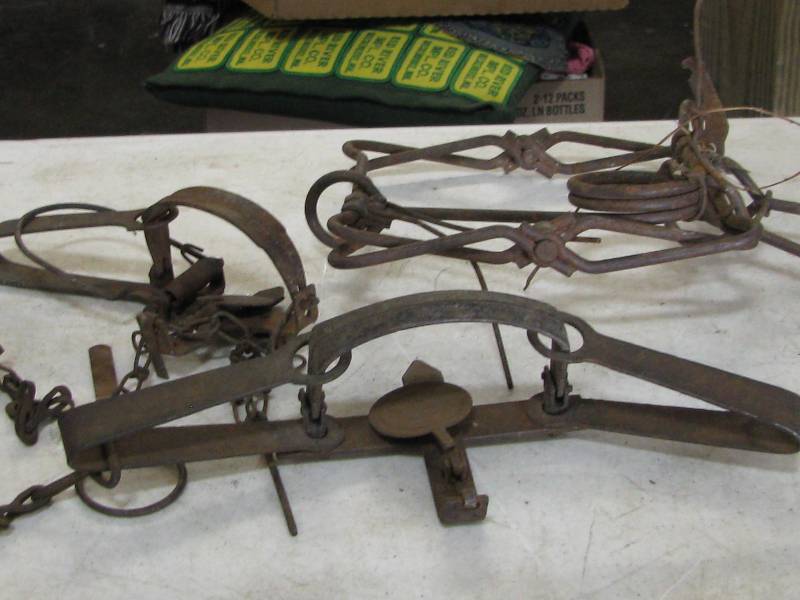 lot 78 image: Traps