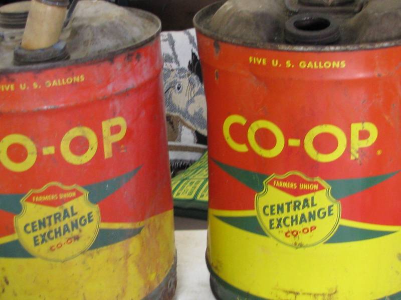 lot 103 image: Coop Oil Cans