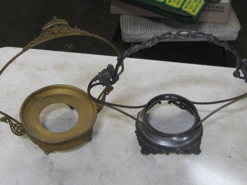 lot 107 image: Fancy Bowl Holders