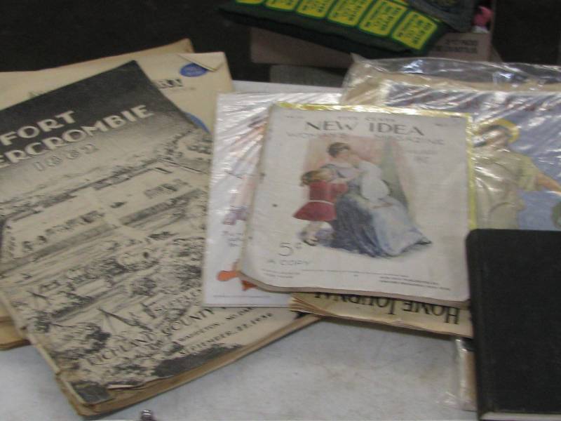 lot 122 image: Vintage Magazines & Books
