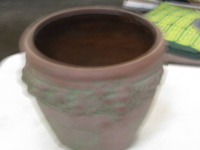 lot 126 image: Pottery Flower Pot