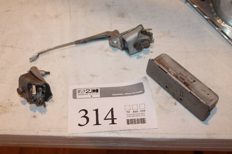 lot 314 image: 1939 Chevrolet parts.