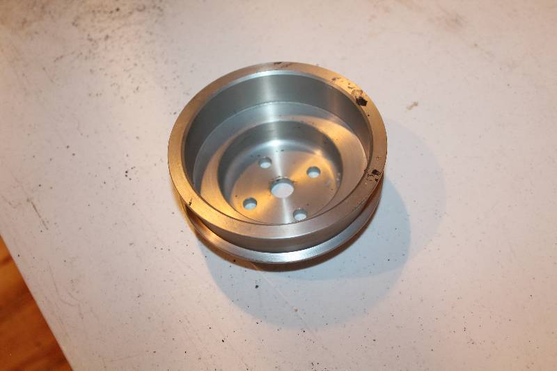 lot 326 image: Water pump serpentine belt pulley new condition.