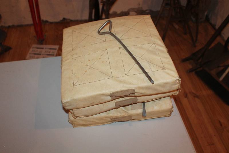 lot 346 image: All-star baseball bases good condition comes with anchors