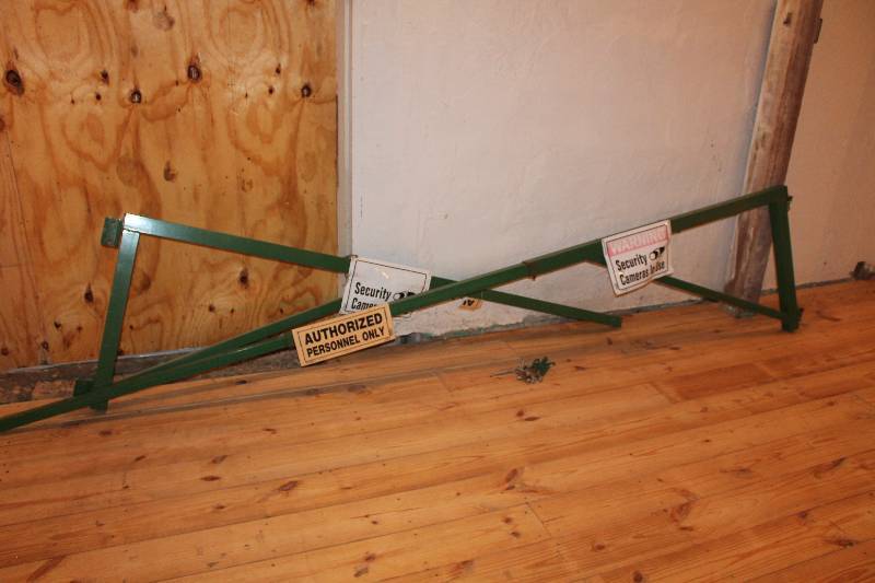 lot 351 image: Security gates expand and contract to different lengths. Comes with hardware and hinges.