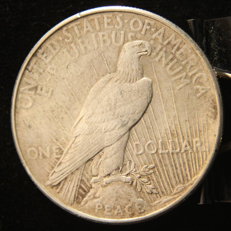 lot 46 image: 1924 PEACE SILVER DOLLAR