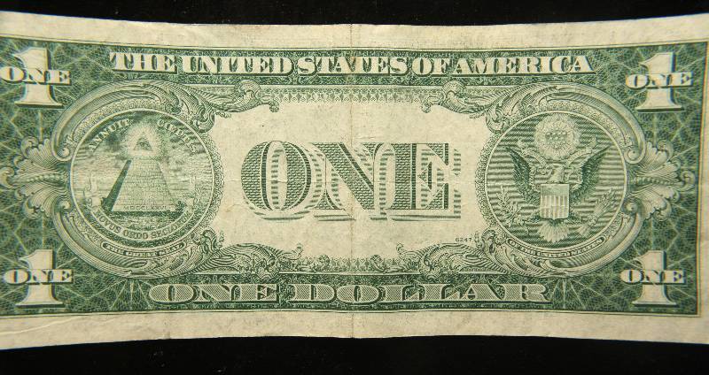 lot 69 image: (2) US CURRENCY ITEMS 1935 $1 BLUE SEAL & 1953 $5 RED SEAL