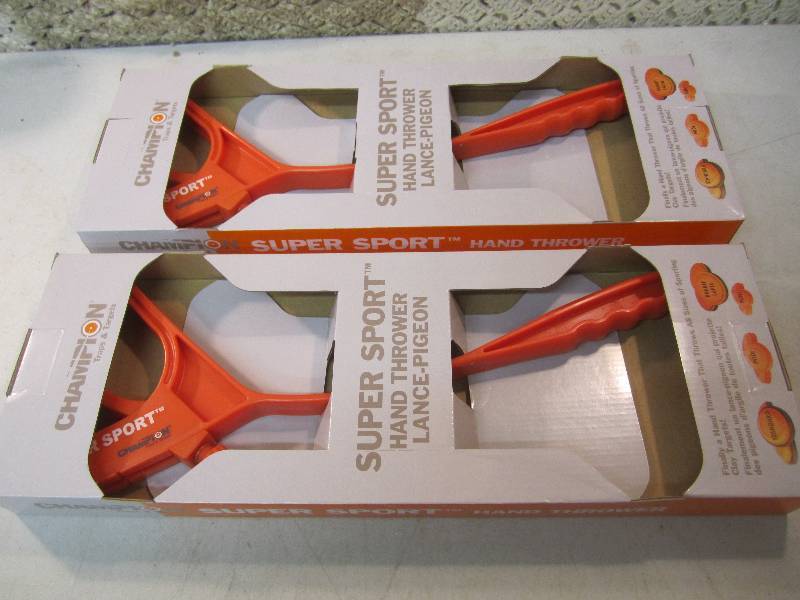 lot 13 image: 2 Champion Traps & Targets Super Sp...