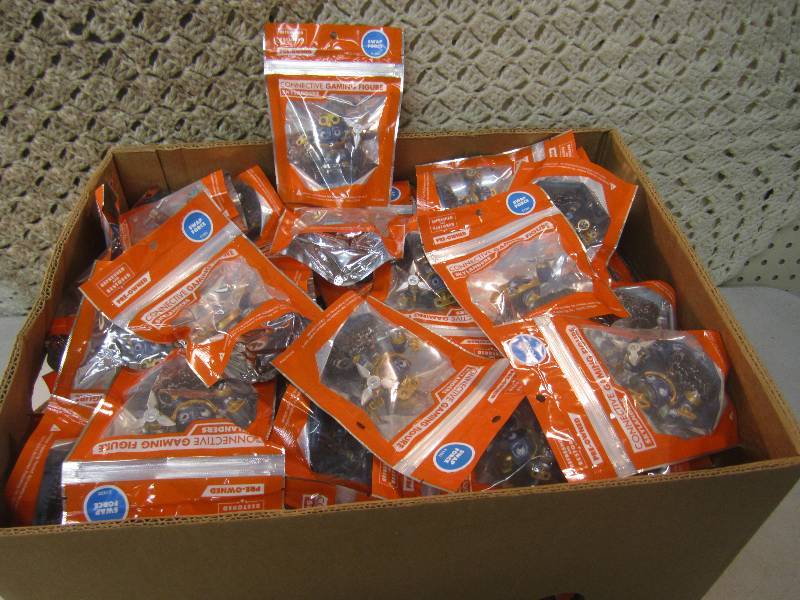 lot 22 image: 100 Skylanders Connective Gaming Fi...