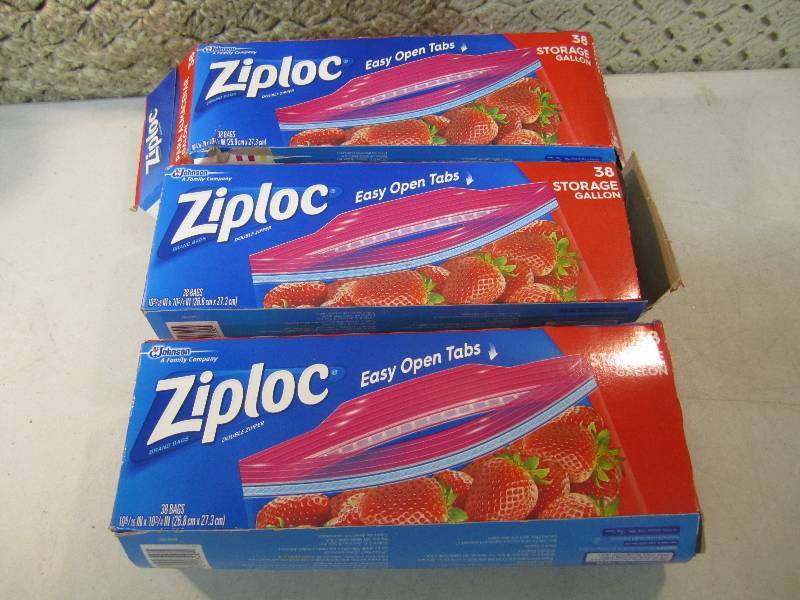 lot 89 image: 3 Boxes of Ziploc 1 Gallon Storage ...