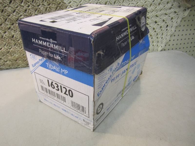 lot 90 image: Case of 2500 Sheets of 8.5 x 11 P...