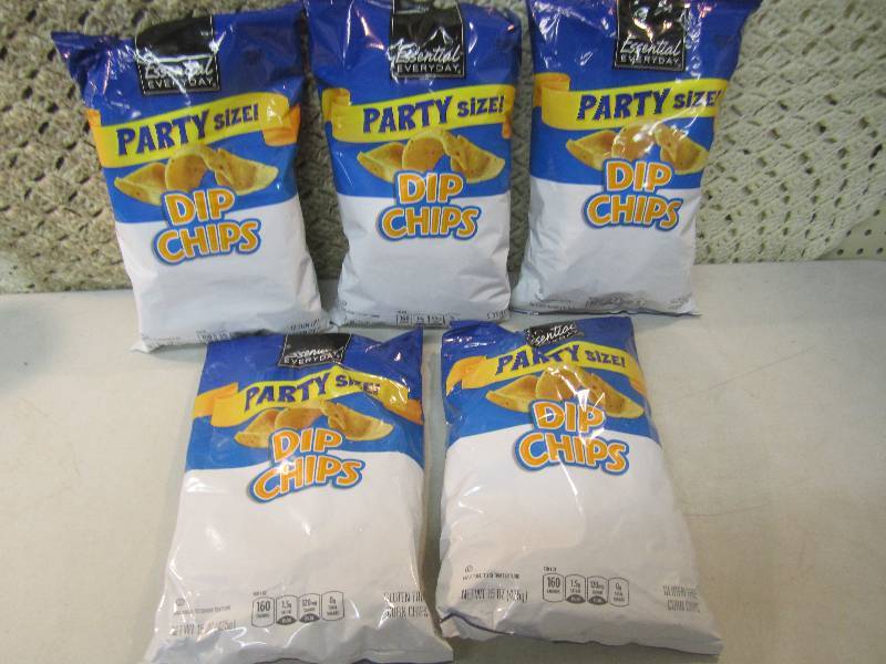 lot 109 image: 5 Bags of Party Size Dip Corn Chips...