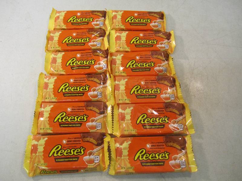 lot 111 image: 12 Reeses Georgia Honey Roasted Pea...