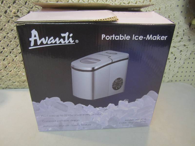 lot 215 image: Portable Ice Maker Open Box Unteste...