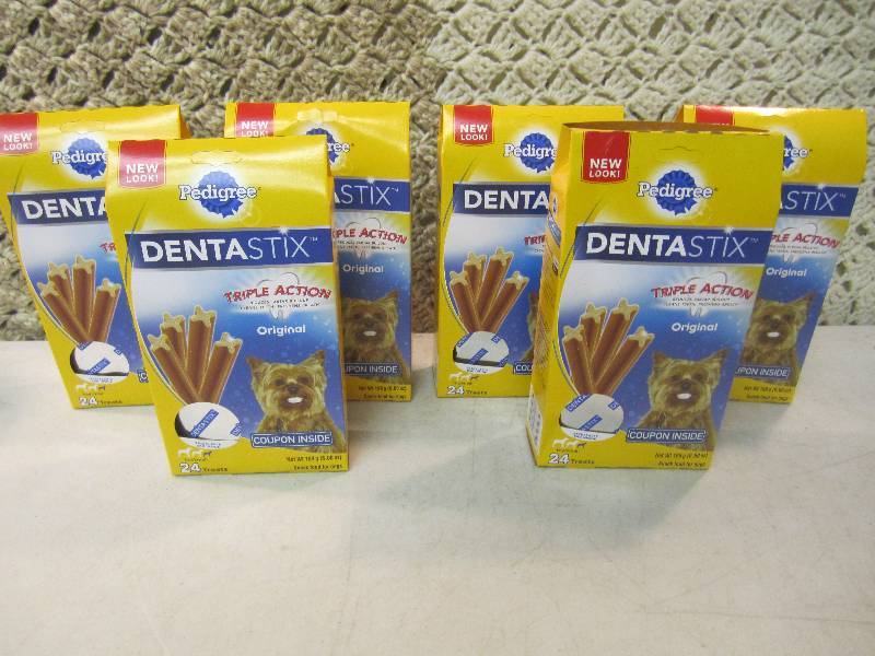 lot 256 image: 6 Boxes of Denta Stix Dog Snacks Be...