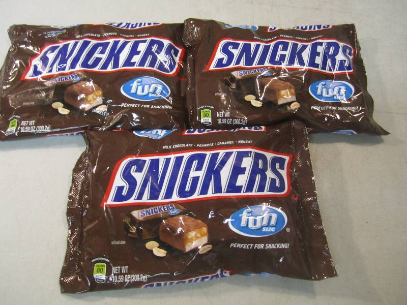 lot 260 image: 3 Bags of Fun Size Snickers Candy B...
