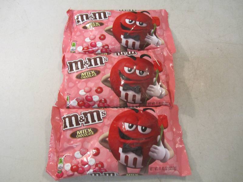 lot 262 image: 3 Bags of M&Ms Best by Sep 2018  C...