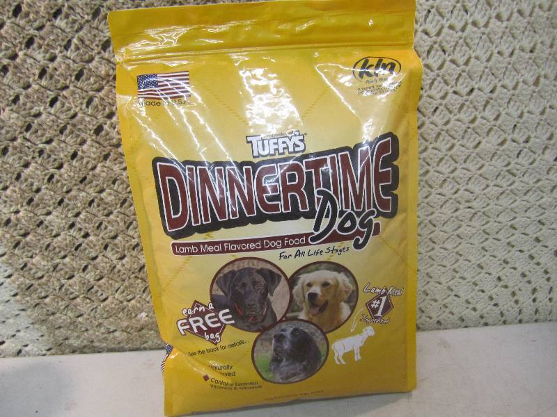 lot 281 image: 15 Pound Bag of Dog Food Best by Se...