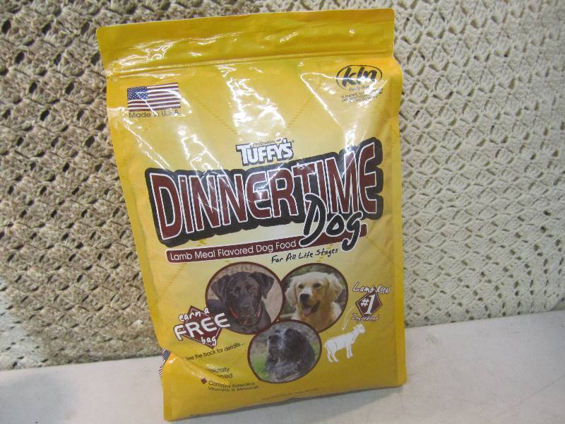 lot 282 image: 15 Pound Bag of Dog Food Best by Se...