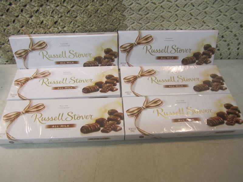 lot 287 image: 6 Boxes of Russell Stover Fine Choc...