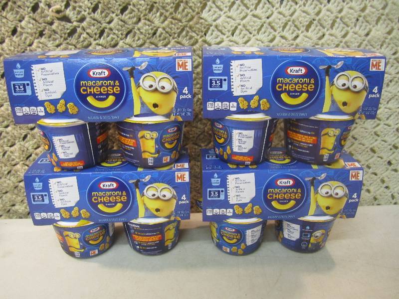 lot 296 image: 4 - 4 packs of Kraft Macaroni & Che...